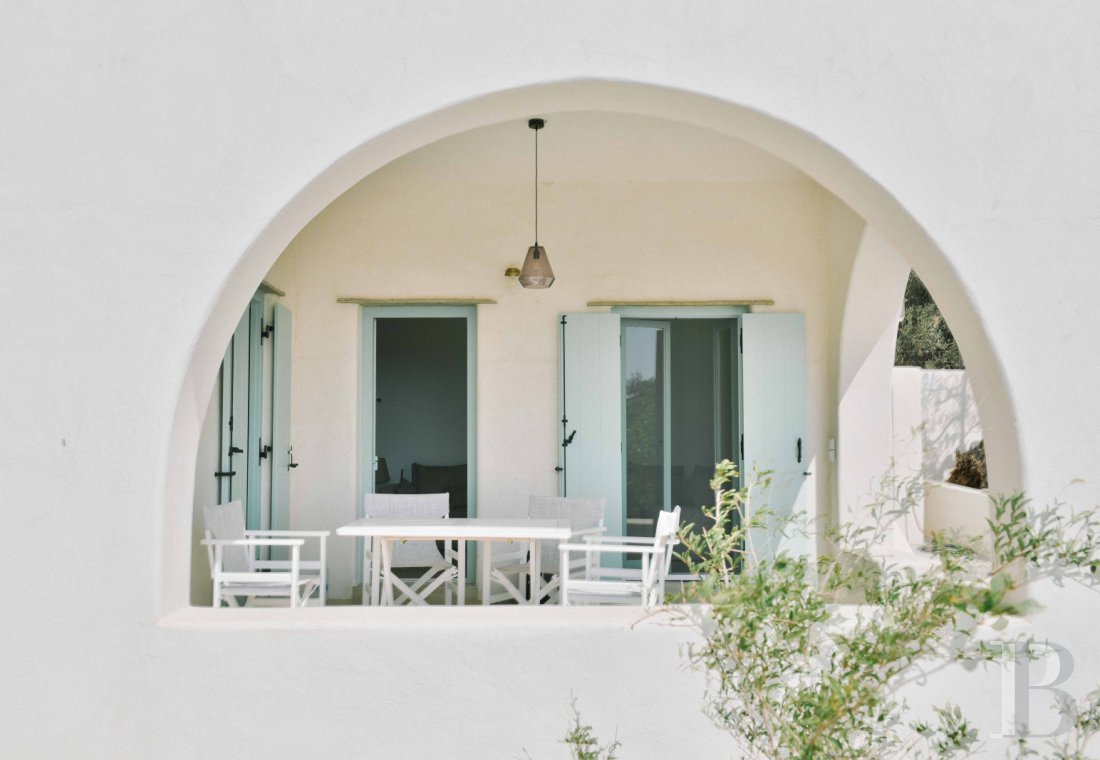 Sur l’île de Tinos, au nord des Cyclades, une ancienne ferme oléicole transformée en maison de charme - photo  n°4